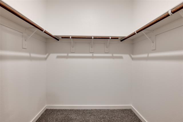 Building Photo - 609 Blackland dr