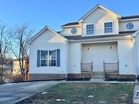 Building Photo - 111 Stratford Ct