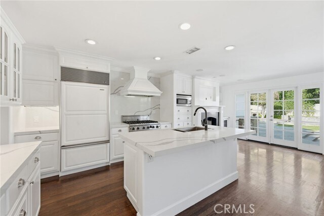 Building Photo - 400 Pirate Rd