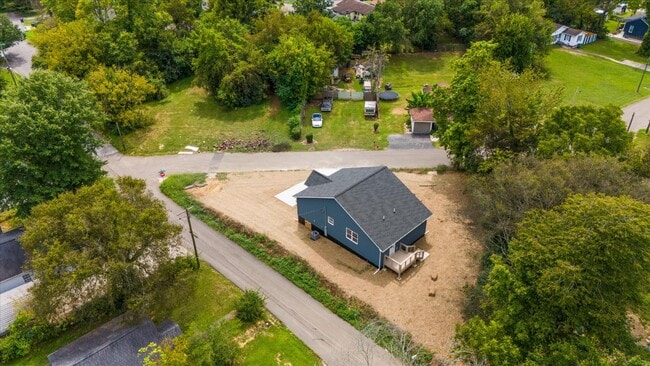 Building Photo - 4131 Porter Ave
