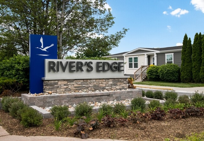 Building Photo - Rivers Edge