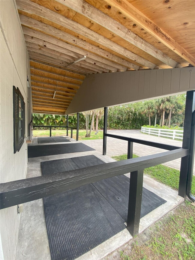 Building Photo - 2315 Deer Run Blvd