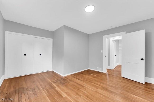 Building Photo - 3195 W 114th St