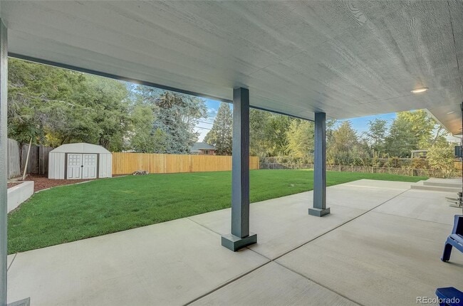 Building Photo - 5 Bedroom 3 Bathroom in Denver's Southmoor...