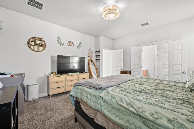 Building Photo - 6514 Marsh Ln