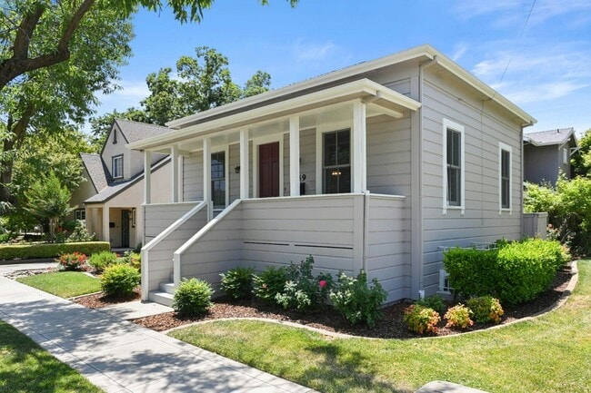 Building Photo - 449 J St