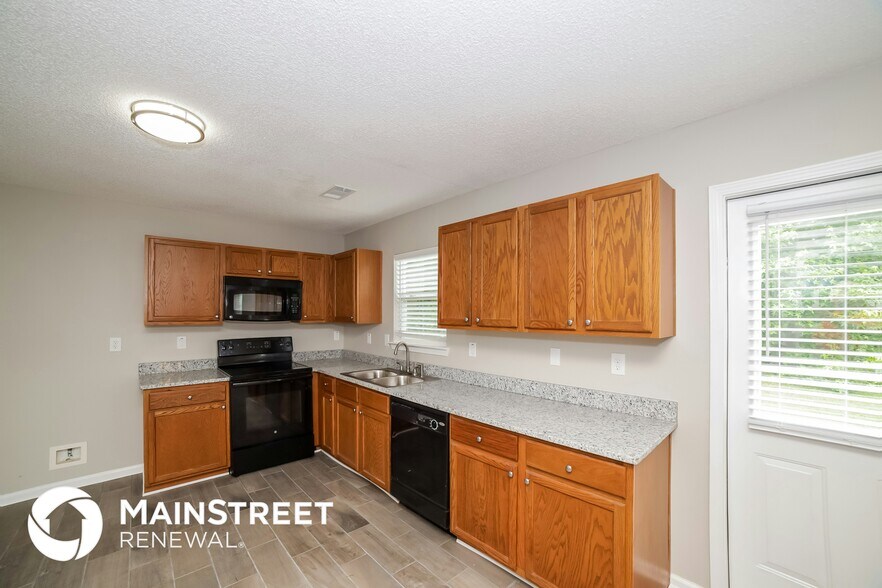Building Photo - 515 Abercorn Ct