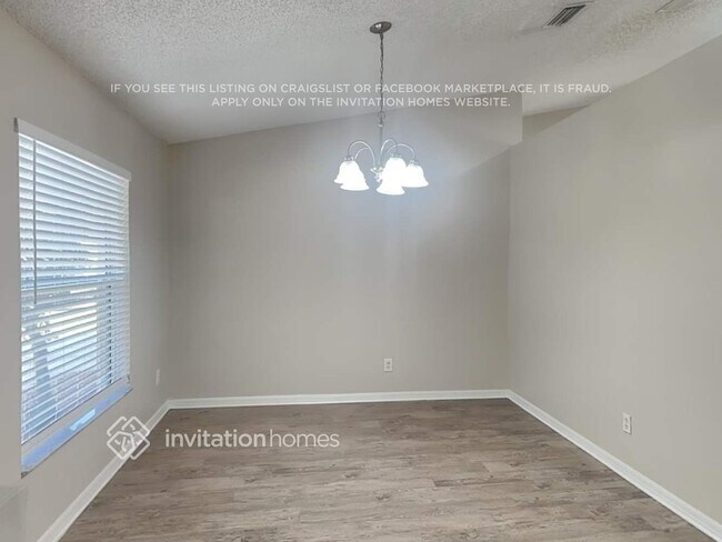 Building Photo - 5755 Fairbridge St