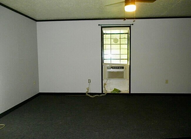 Building Photo - 8707 Private Rd 7355