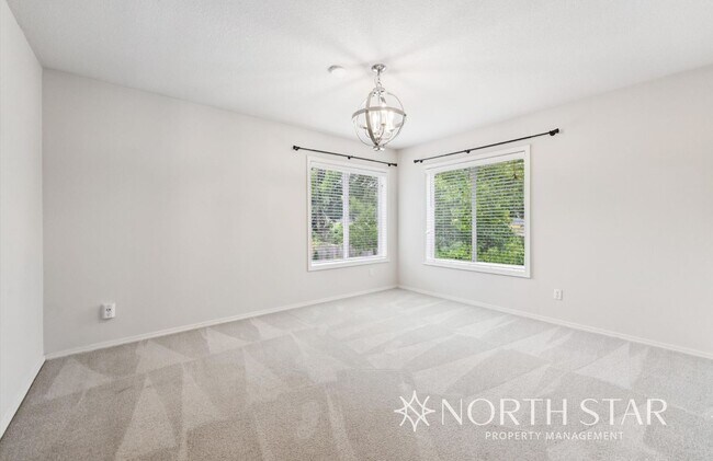 Building Photo - Beautiful Home Near Westlake Park