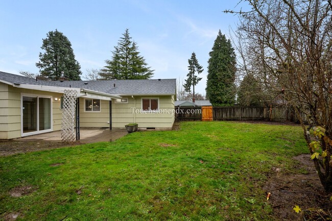 Building Photo - Freshly Updated 3 bed, 2 bath home in Tiga...