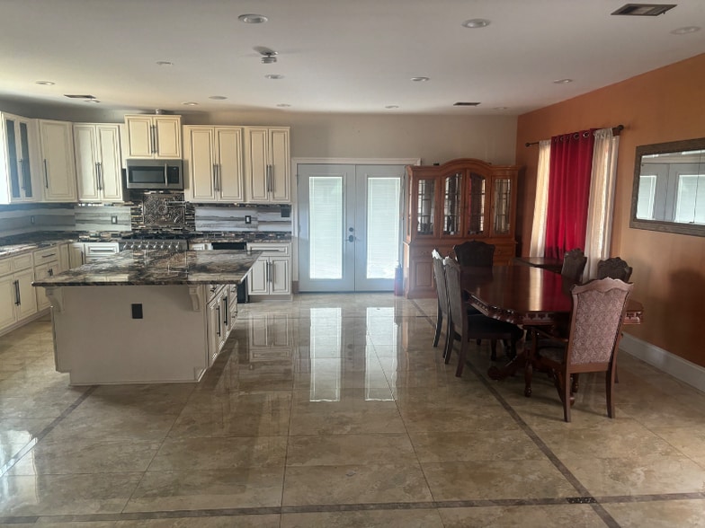 Building Photo - 3613 Ripplingbrook Ct