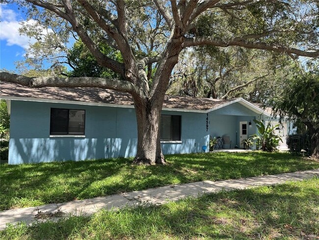 Primary Photo - 14597 Vista Ln