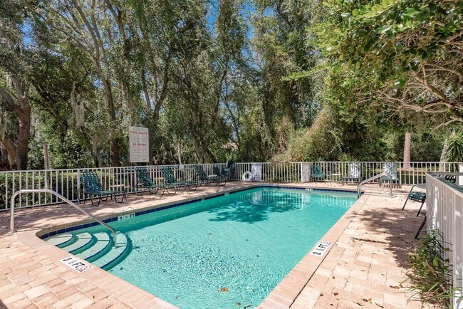 Building Photo - Andover Circle