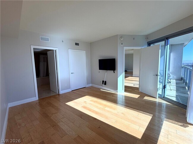 Building Photo - 322 Karen Ave