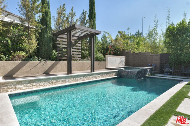 Building Photo - 20559 Wood Rose Ct