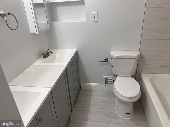 Building Photo - 9226 Limestone Pl