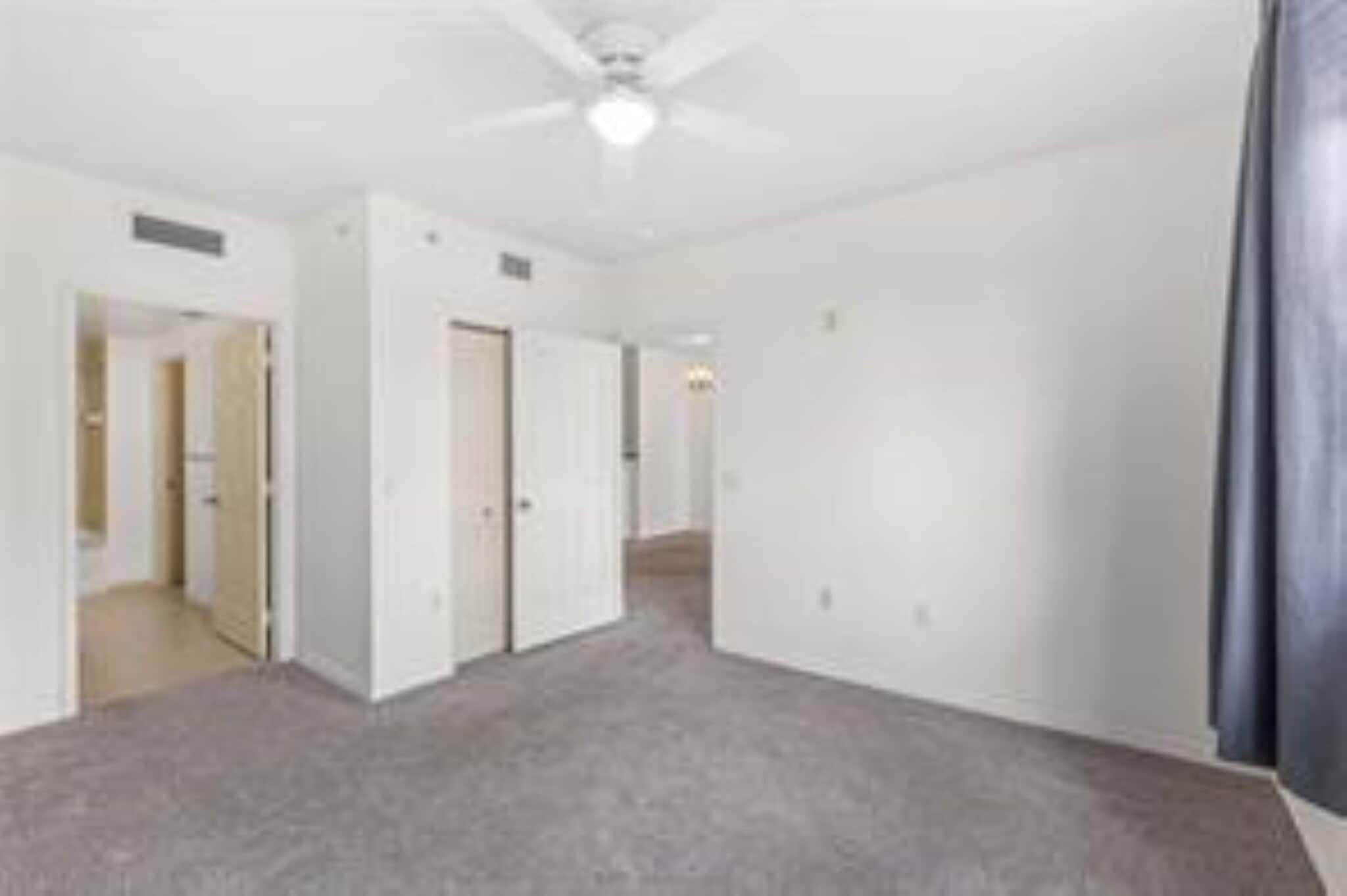 Building Photo - 2421 NE 65th St