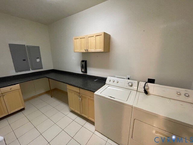 Building Photo - 1750 Cook Rd