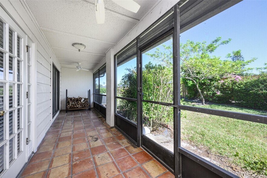 Building Photo - 2383 Sun Valley Cir