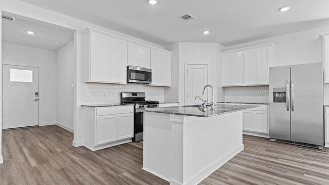 Building Photo - 3735 Langridge Dr