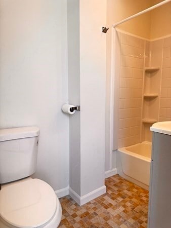 Building Photo - 121 Newton St