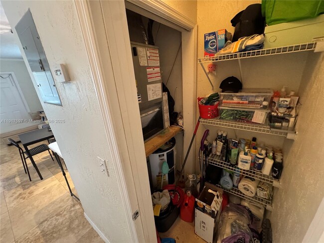 Building Photo - 1856 NE 46th St