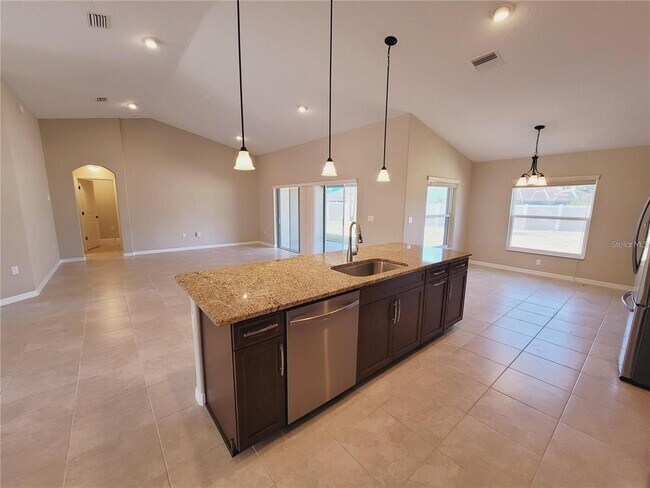 Building Photo - 5 Bowie Pl