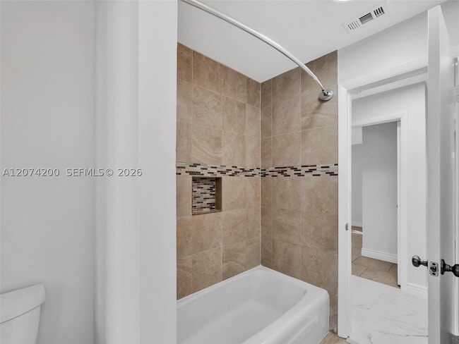 Building Photo - 10251 NW 39th Pl