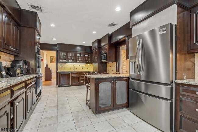 Building Photo - 123 N Wyoming Ave