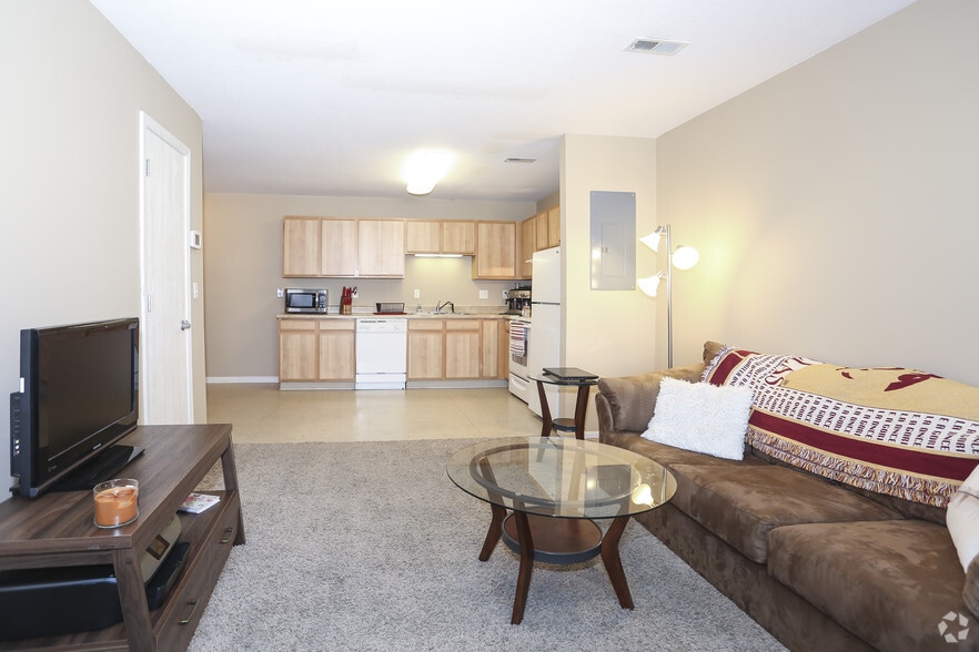 4x2 living room - Crimson Villas