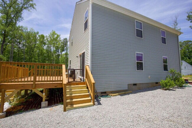 Building Photo - "Charming 3-Bed Oasis with 2.5 Baths on Century Lane, Cameron – Spacious 1744 sq. ft. Retreat!"
