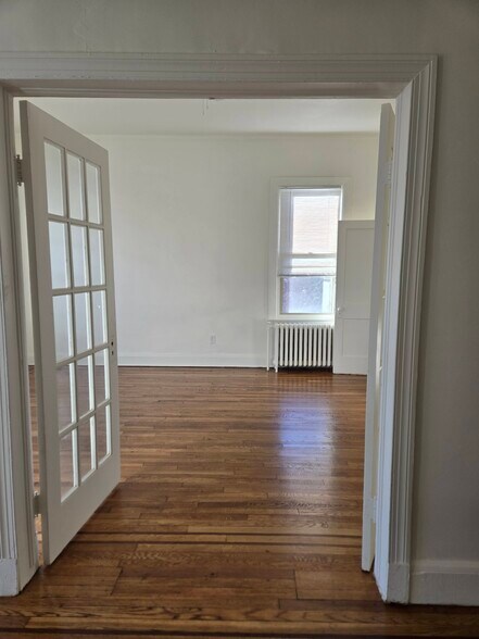 Building Photo - 1900 Aliceanna St