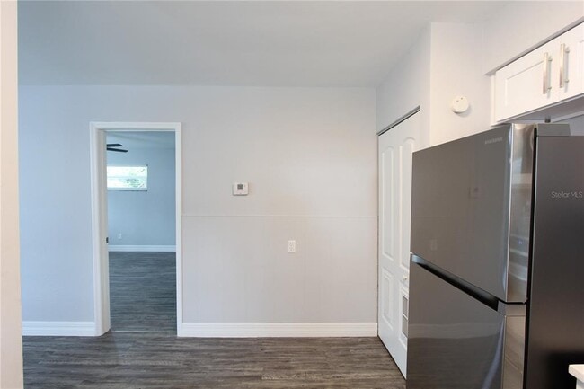 Building Photo - 5120 24th Ave S