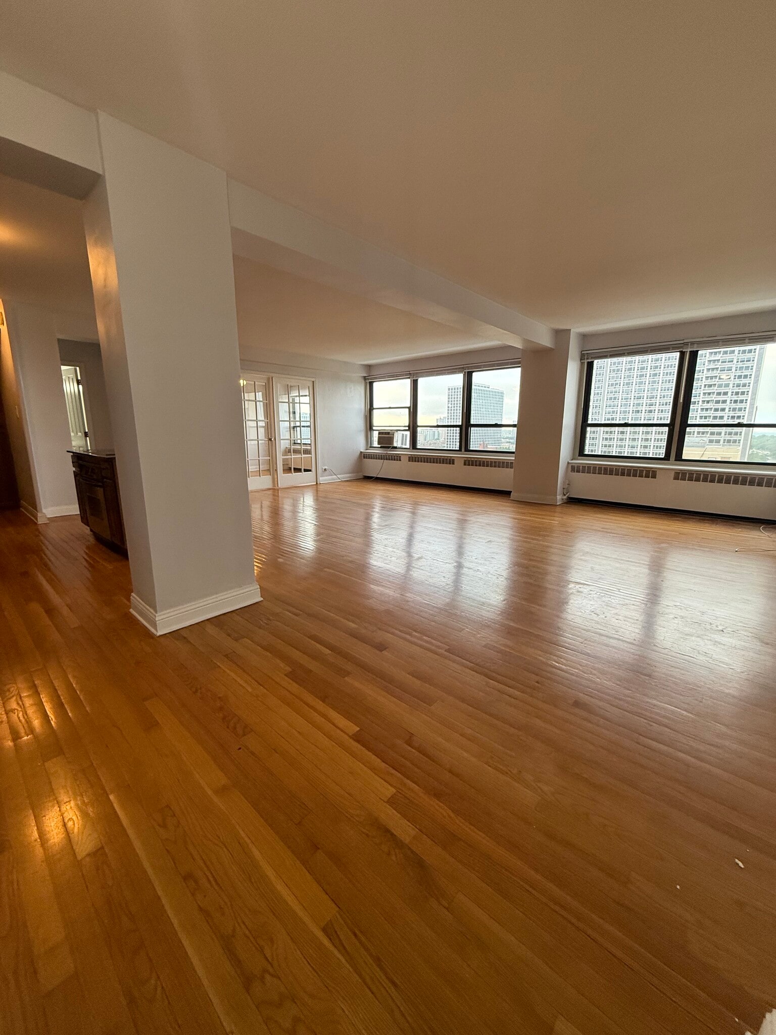 Building Photo - 4230 N Marine Dr