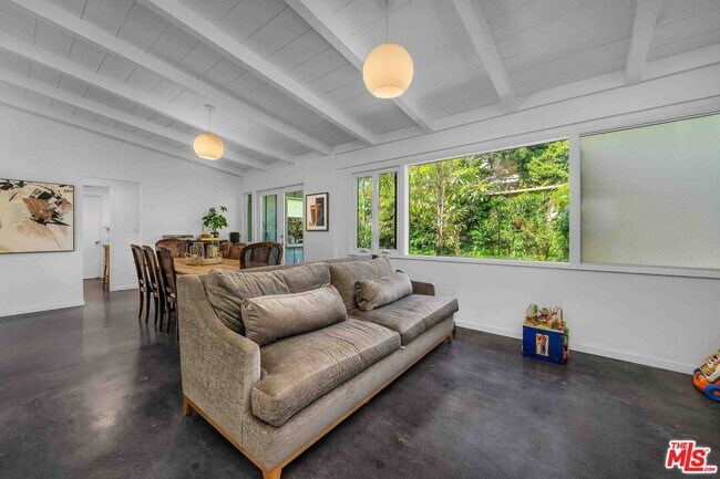 Building Photo - 3436 S Centinela Ave