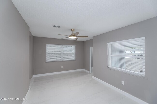 Building Photo - 5262 Tulane Ave