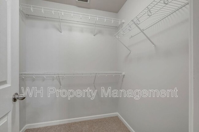 Building Photo - 1382-1382 Rural Hill Rd