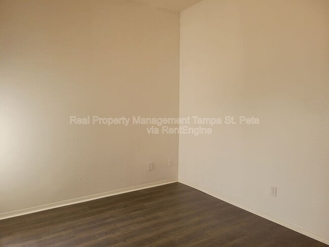 Building Photo - 12514 Hollybrook Ln