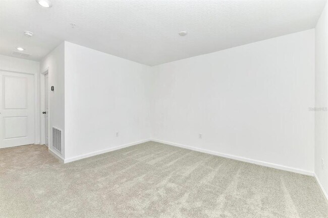 Building Photo - 11511 Sunsail Ave