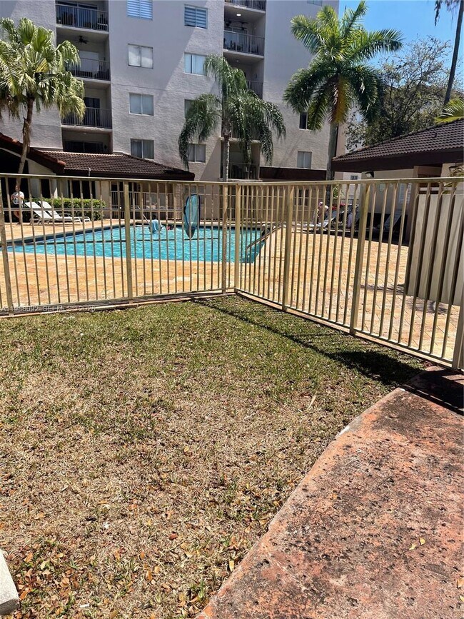 Building Photo - 15231 SW 80th St