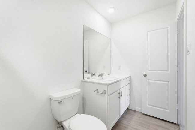 Building Photo - 6639 Orange Daylily Ln