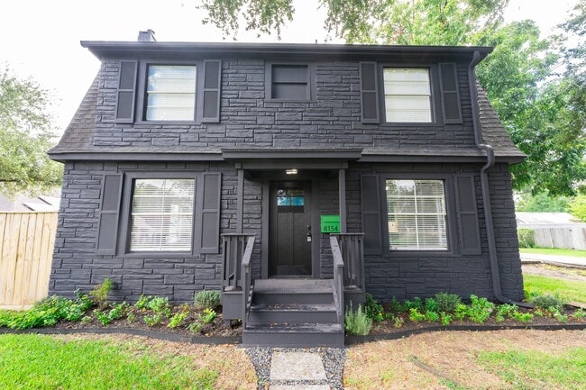 Building Photo - 8134 Niles St