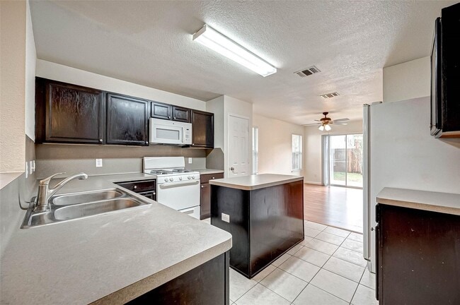 Building Photo - 7910 Raven Creek Ln