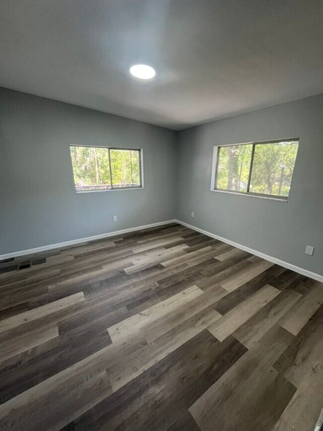 Building Photo - Stunning Riverfront 3BR/2BA Home on the Scenic Withlacoochee River!