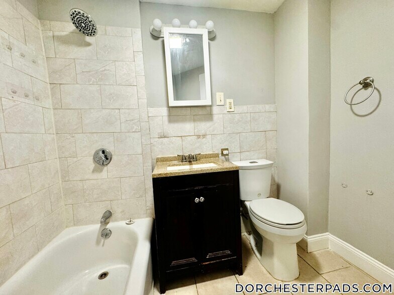 Building Photo - 76 Florida St