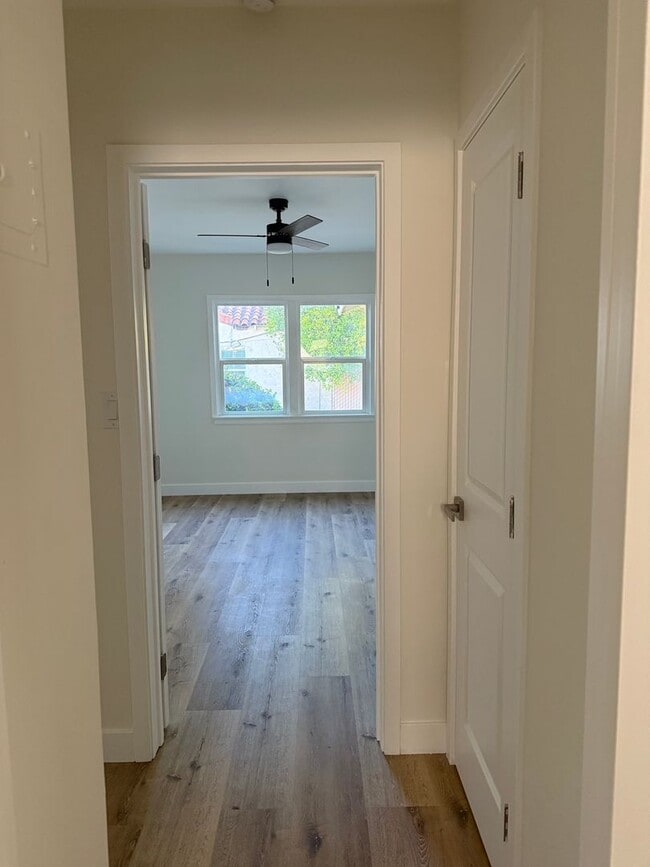 Building Photo - 415 S Main St