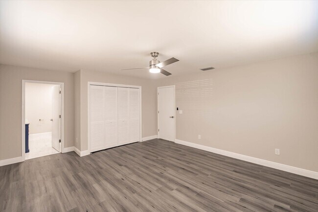Building Photo - 160 Marie Dr