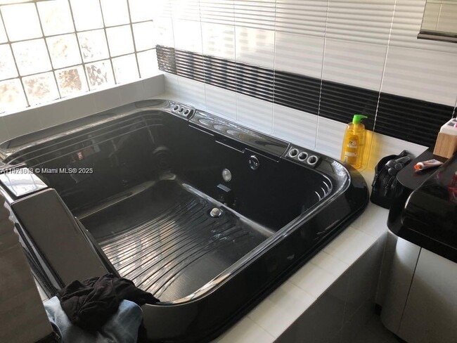 Building Photo - 9810 NW 47th Terrace