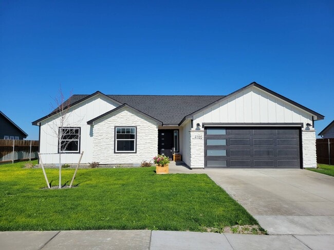 Primary Photo - 4705 Corinth Dr